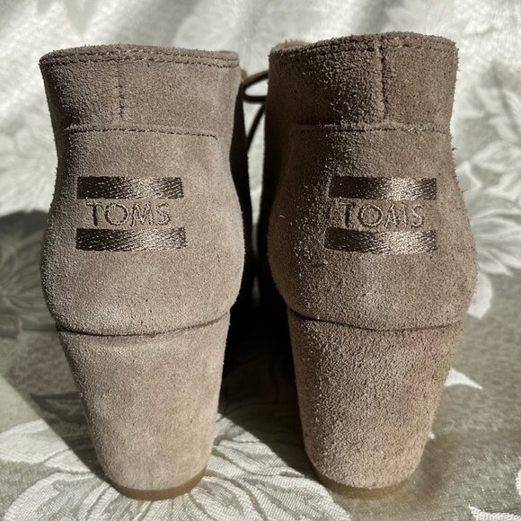 TOMS Suede Leather Wedge Booties Lace Up Boots Shoes 6.5 - Picture 12 of 16